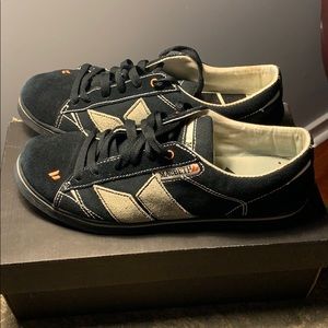 Women’s Macbeth Sneakers